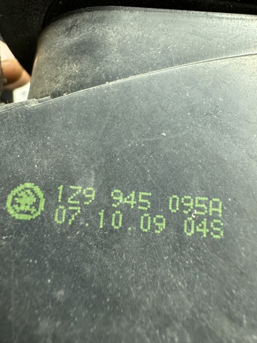 1Z9945095A VAG Фонарь задний левый купить в Хмельницкий