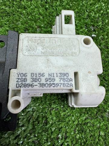 VAG 3B0959782A Двигатель в сборе (электрический) в наличии Украина