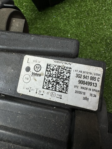 VAG 3G1941005C Левая фара в наличии Сумы