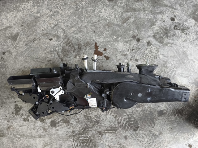 Корпус печки в сборе 4M0820004 VAG