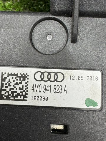 VAG 4M0941823A в наличии Ровно