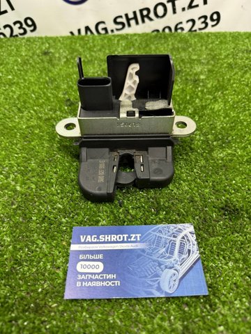 Замок крышки багажника 5M0827505E VAG