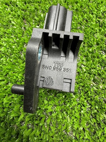 Датчик подушки безопасности 5N0959351 VAG
