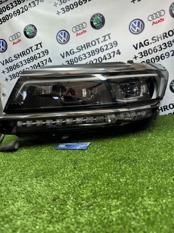 VAG 5NB941113E Правая фара в наличии Сумы