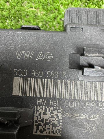 5Q0959593K VAG Блок комфорта передней двери купить в Винница