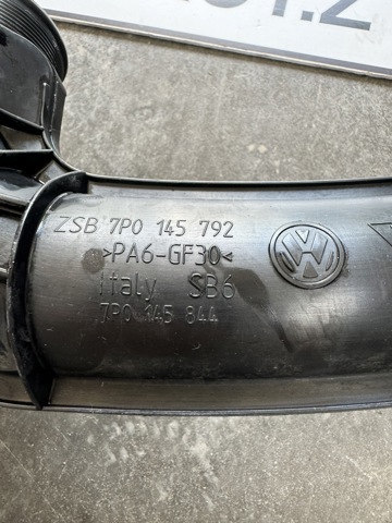 VAG 7P0145792 Шланг (патрубок) интеркуллера в наличии Харьков