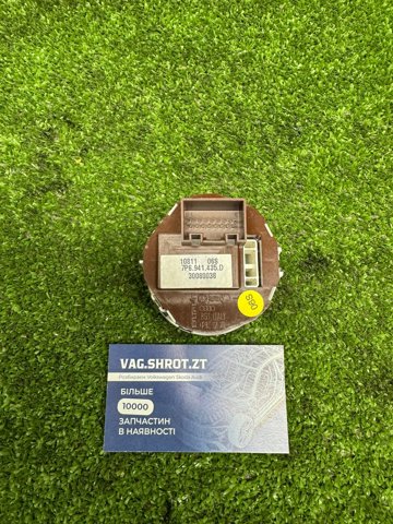 VAG 7P6941435D в наличии Сумы