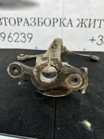 VAG 8K0407242AA Цапфа передняя правая в наличии Харьков