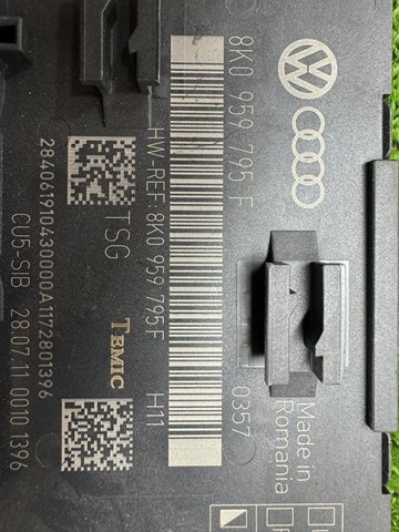Блок комфорта задней двери 8K0959795F VAG