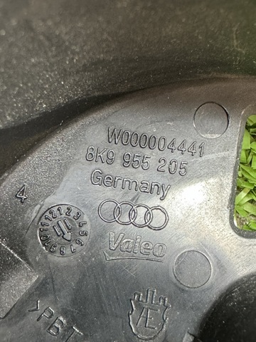 VAG 8K9955205 Заглушка гайки крепления поводка заднего дворника в наличии Киев