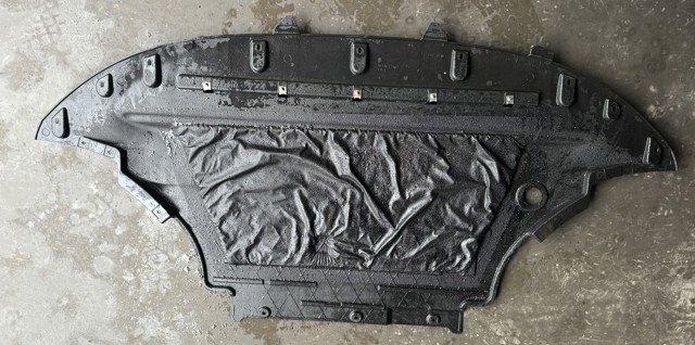 8R1863821D VAG Защита двигателя передняя