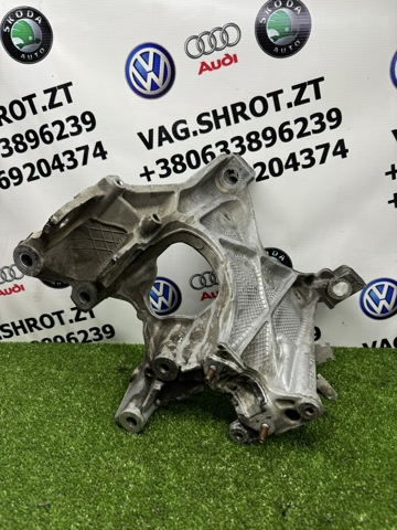 VAG 8W0399296E Кронштейн передней балки в наличии Хмельницкий