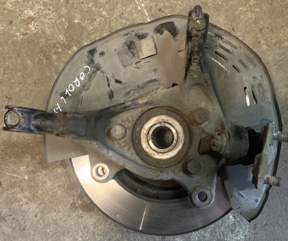 Ось передняя и поворотные кулаки 4321102410 TOYOTA