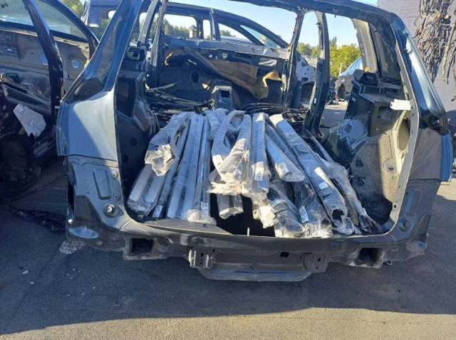 8R0813303 VAG Панель багажного отсека задняя купить в Каменское