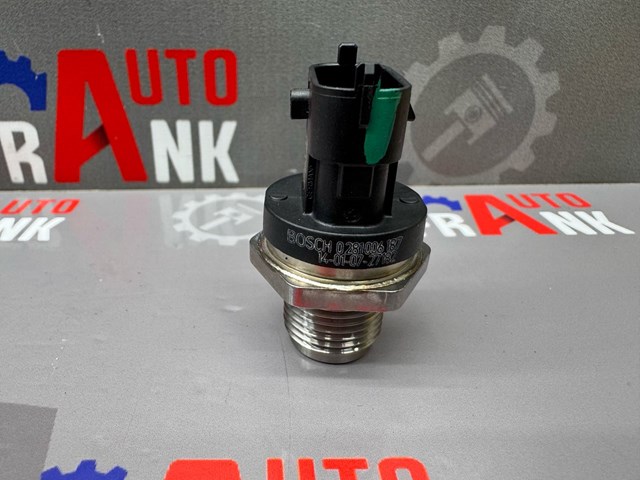 BOSCH 0281006187 Датчик давления топлива в наличии Ирпень