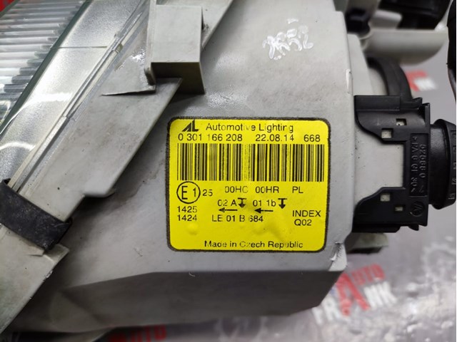 0301166208 BOSCH Правая фара купить в Николаев