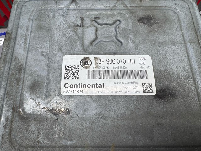 VAG 03F906070HH Блок управления двигателем в наличии Черновцы