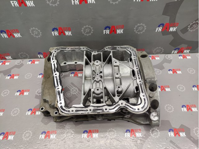 Поддон маслянный картера двигателя, верхняя часть 110172951R RENAULT