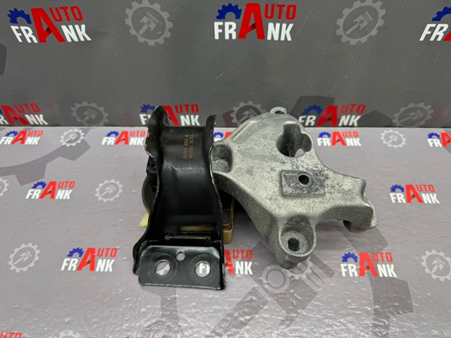 112107673R RENAULT Правая подушка двигателя купить в Одесса