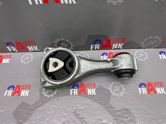 113560001R RENAULT Подушка (опора) двигателя правая верхняя купить в Ирпень