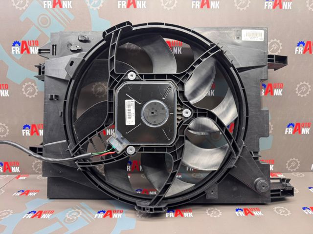 214758569R Диффузор радиатора купить Ирпень