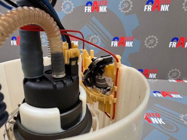 FORD 2273602 Модуль топливного насоса с датчиком уровня топлива в наличии Николаев
