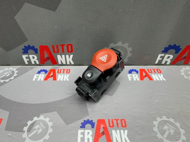 252105246R RENAULT Кнопка включения аварийного сигнала купить в Кривой Рог