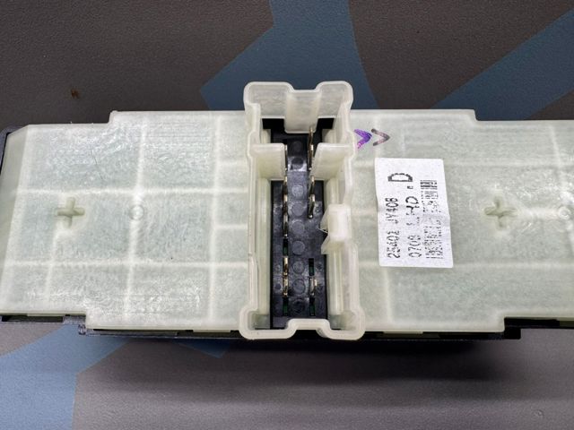 RENAULT 25401JY40B Кнопочный блок управления стеклоподъемником передний левый в наличии Харьков