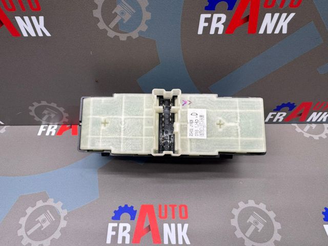 25401JY40B RENAULT Кнопочный блок управления стеклоподъемником передний левый купить в Киев