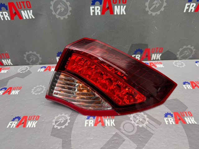 Фонарь задний правый, внешний 265507174R RENAULT