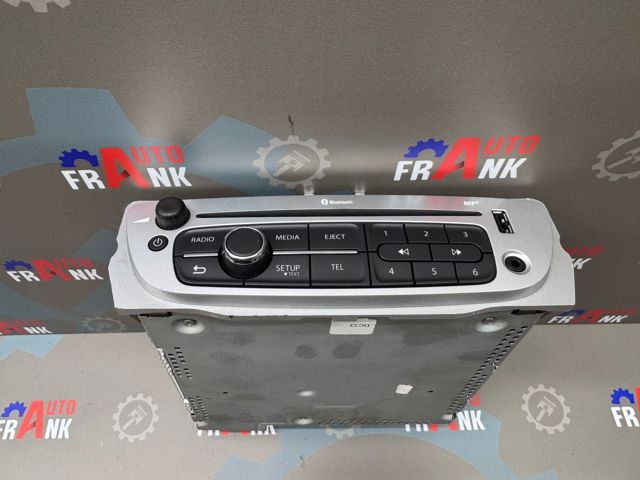 281152275R RENAULT Магнитола (радио AM/FM) купить в Кривой Рог