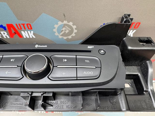 RENAULT 281152808R Магнитола (радио AM/FM) в наличии Винница