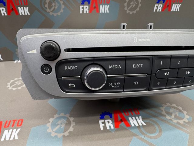 RENAULT 281153992R Магнитола в наличии Полтава