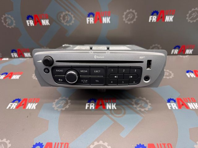 281153992R Магнитола (радио AM/FM) купить Ровно