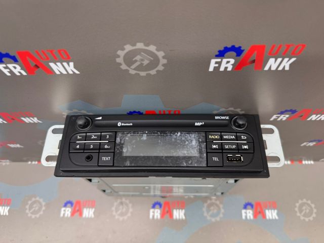 281156320R RENAULT Магнитола (радио AM/FM) купить в Ирпень