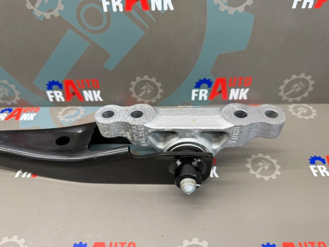 VAG 2N0199855C Кронштейн подушки (опоры) двигателя задней в наличии Чернигов