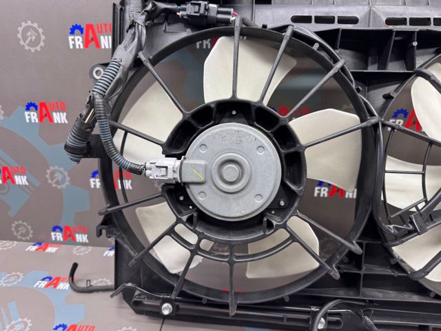 TOYOTA 4227502520 Диффузор радиатора охлаждения, в сборе с мотором и крыльчаткой в наличии Винница