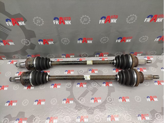 Приводы задних колес 496002B000 HYUNDAI