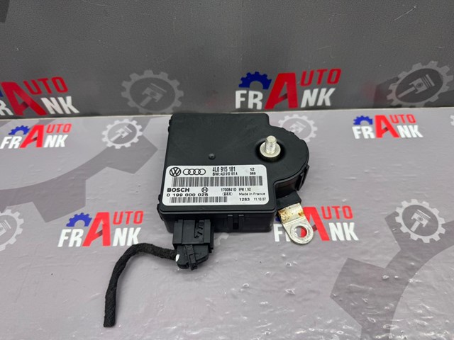 Реле контроля заряда АКБ 4L0915181 VAG
