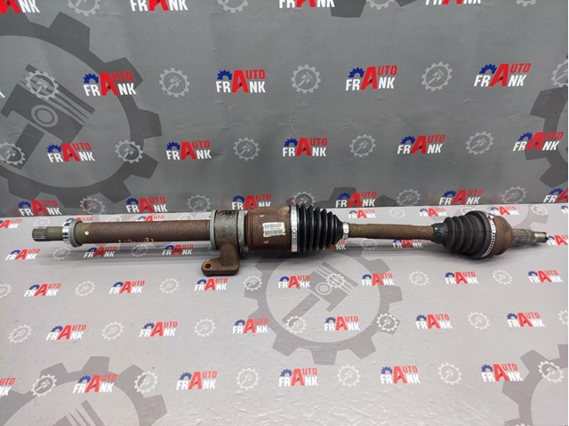 Полуось передняя, правая 5105649AC CHRYSLER