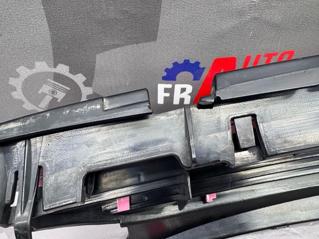 BMW 51117317264 Решетка радиатора в наличии Ужгород