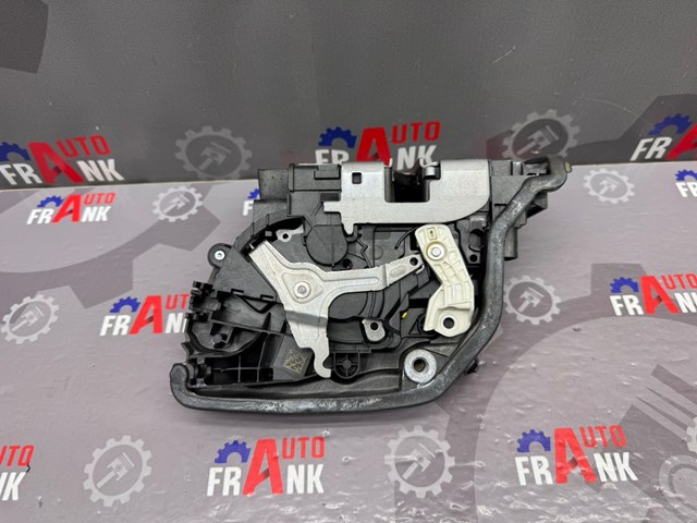 Замок задней двери, левой 51227477689 BMW