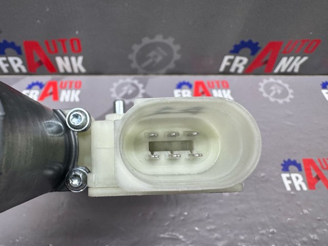 51357455084 BMW Мотор стеклоподъемника двери задней правой купить в Украина