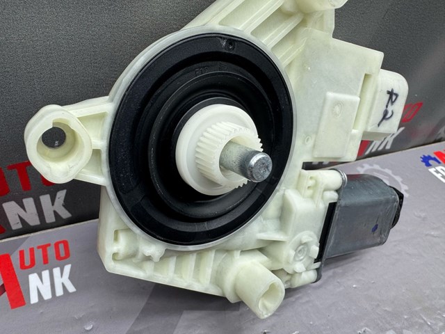 51357455084 BMW Мотор стеклоподъемника двери задней правой купить в Одесса