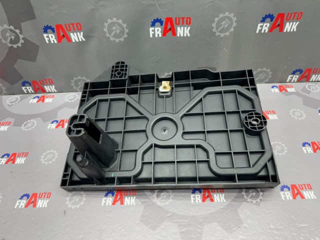 55396428AC CHRYSLER Полка под аккумулятор купить в Черновцы
