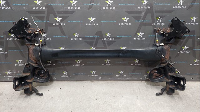 555015448R RENAULT Подрамник задний купить в Одесса