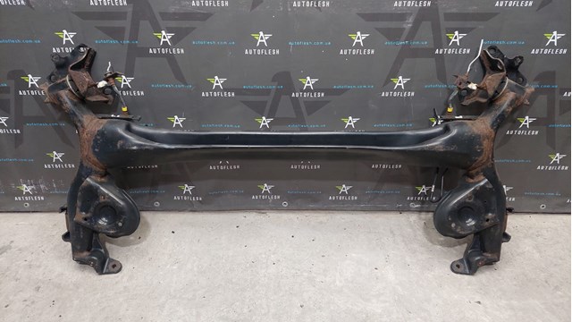 555015448R RENAULT Подрамник задний купить в Одесса