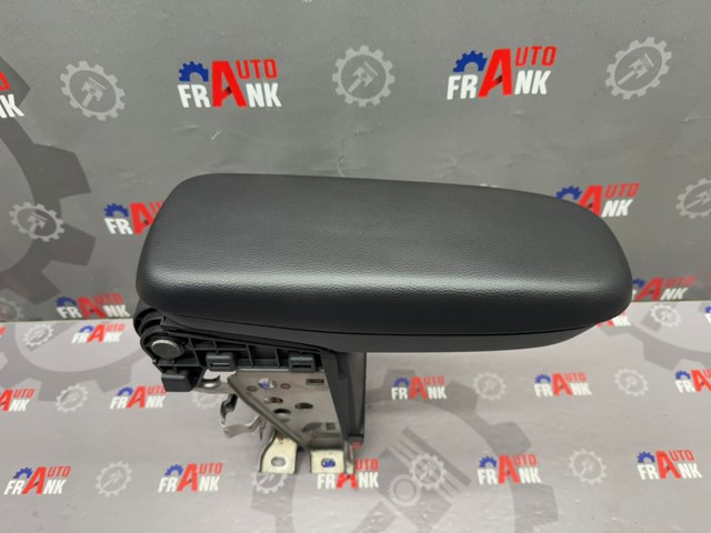 58905K0020C1 TOYOTA Крышка подлокотника купить в Полтава