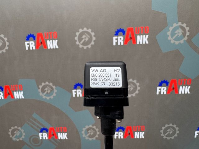 5N0980551 VAG Кнопка привода замка багажника купить в Чернигов