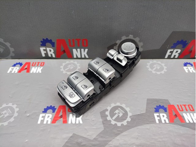 Кнопочный блок управления стеклоподъемником передний левый 61319382503 BMW